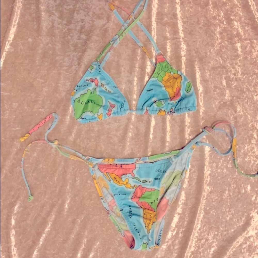 String bikini. 👙🗺👙
